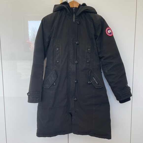 Canada Goose Jackets & Blazers - Canada Goose Kensington parka down